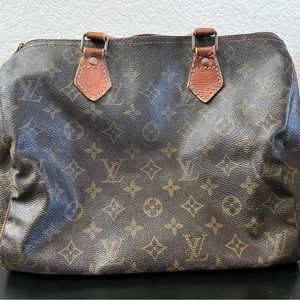 Vintage Louis Vuitton Speedy 30